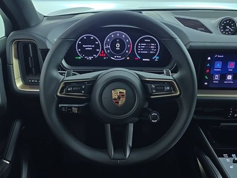 Certified 2026 Porsche Cayenne Coupe AWD/4WD image 33