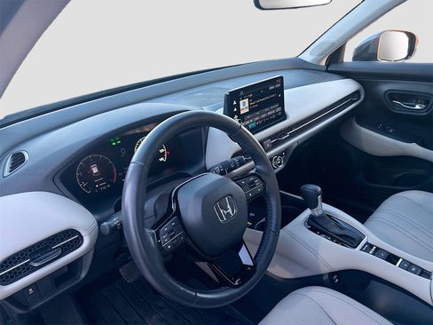 Used 2025 Honda HR-V EX-L image 9