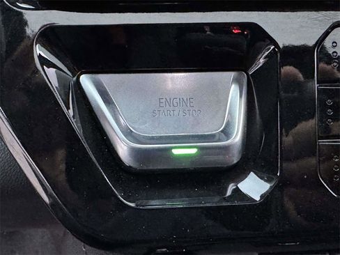 Used 2024 GMC Sierra 1500 AT4 w/ Technology Package image 9