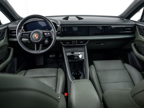 Certified 2025 Porsche Macan 4 Electric AWD/4WD image 13