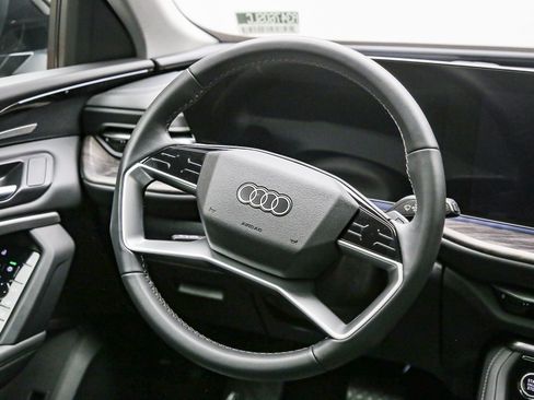 Certified 2025 Audi Q5 Premium AWD/4WD image 16