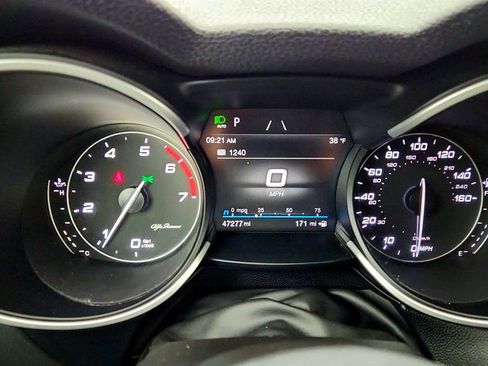 Used 2022 Alfa Romeo Stelvio Sprint image 14