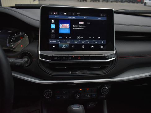 Used 2022 Jeep Compass Trailhawk w/ Trailhawk Convenience Group image 26