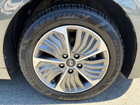 Used 2022 Hyundai Ioniq SE FWD image 50