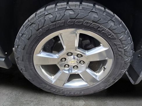 Used 2017 Chevrolet Silverado 1500 LT w/ All Star Edition AWD/4WD image 27