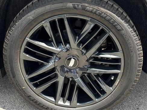 New 2026 Cadillac Escalade IQL Sport 2 w/ LPO, ONYX Package AWD/4WD image 13