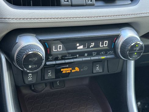 Used 2021 Toyota RAV4 Limited w/ Carpet Mat Package (TMS) AWD/4WD image 19