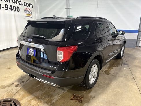 Used 2023 Ford Explorer XLT w/ Equipment Group 202A image 6