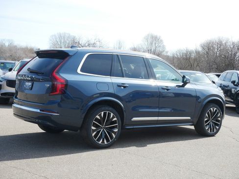 New 2026 Volvo XC90 T8 Plus w/ Protection Package Premier AWD/4WD image 3