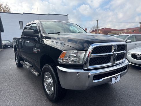 Used 2014 RAM 2500 SLT image 8
