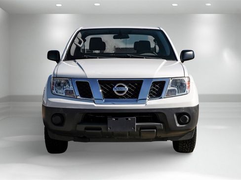 Used 2019 Nissan Frontier S image 4