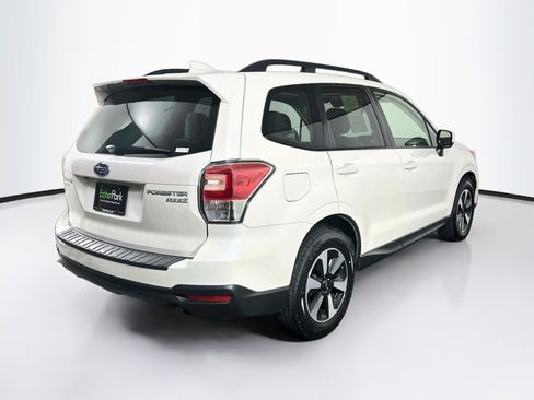 Used 2017 Subaru Forester 2.5i Premium AWD/4WD image 9