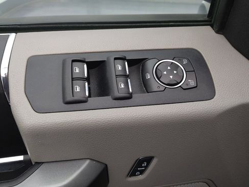 Used 2016 Ford F150 XLT w/ Equipment Group 301A Mid image 27