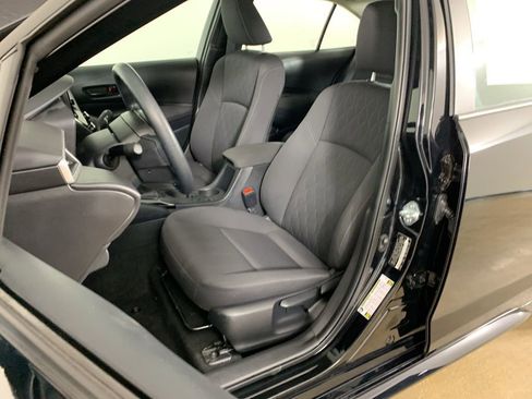 Used 2024 Toyota Corolla LE image 25