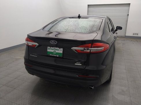 Used 2020 Ford Fusion SE image 7