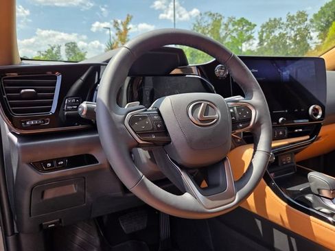 Used 2024 Lexus NX 350h AWD w/ Vision Package image 10