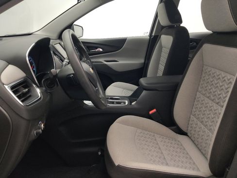 Used 2024 Chevrolet Equinox LS FWD image 17