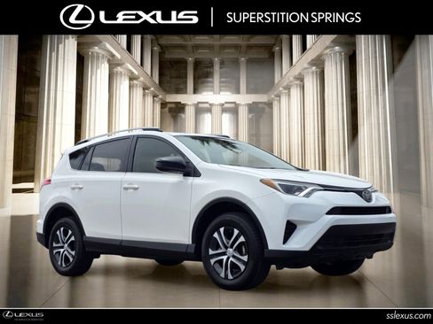 Used 2018 Toyota RAV4 LE w/ Carpet Mat Package FWD image 1