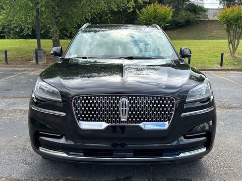 Certified 2023 Lincoln Aviator AWD w/ Premium Package image 2
