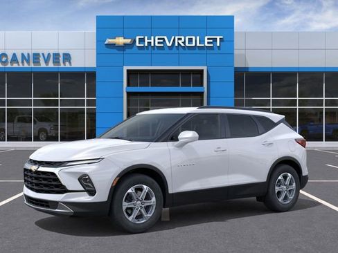 New 2026 Chevrolet Blazer LT w/ Convenience Package image 3