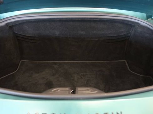 Used 2023 Aston Martin V8 Vantage Roadster RWD image 16