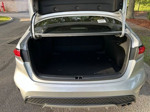 Used 2020 Toyota Corolla SE FWD image 11