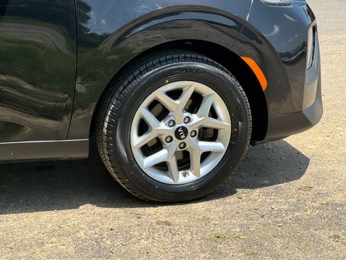 Used 2021 Kia Soul S FWD image 24