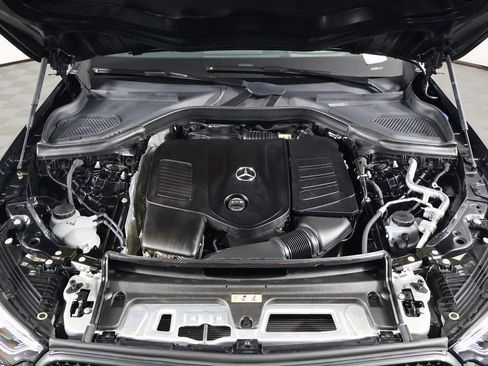 Certified 2024 Mercedes-Benz GLC 300 image 15