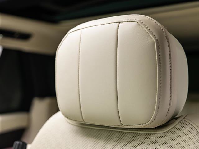 Used 2023 Land Rover Range Rover SE AWD/4WD image 16