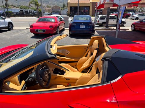 Used 2022 Chevrolet Corvette Stingray Premium Conv w/ Z51 Performance Package RWD image 54