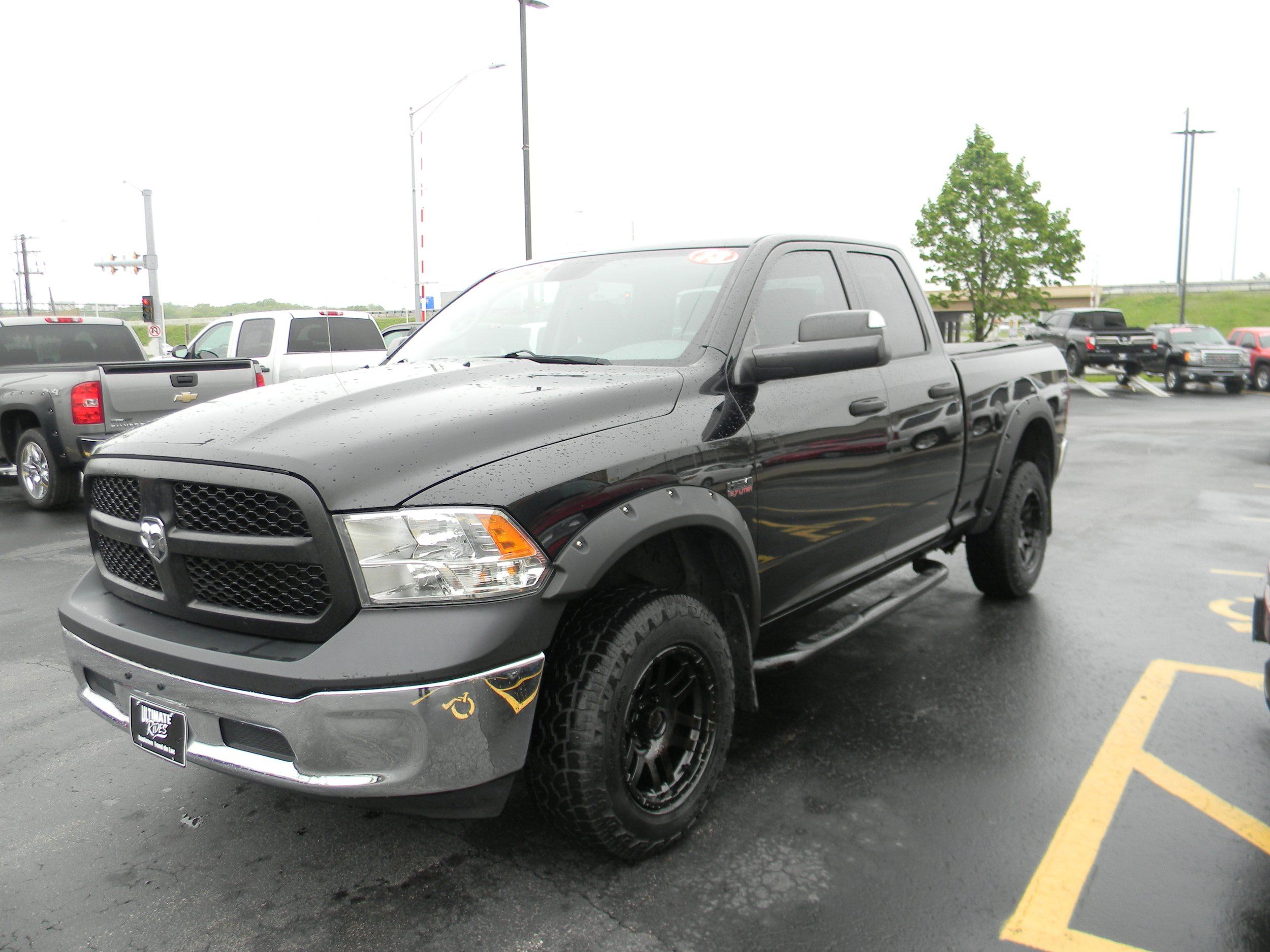 Used 2013 RAM 1500 ST w/ SXT Appearance Group AWD/4WD image 3