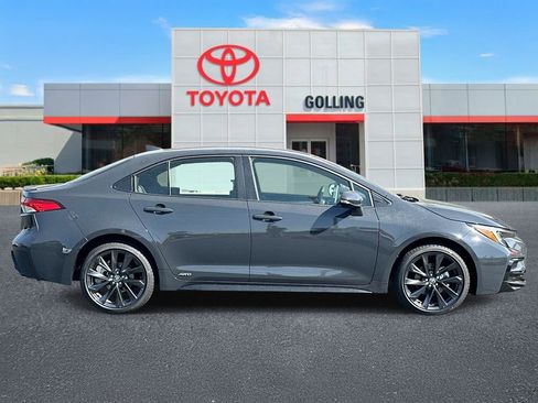 New 2026 Toyota Corolla SE AWD/4WD image 2