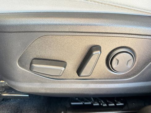 Used 2023 Hyundai Tucson Limited AWD/4WD image 12