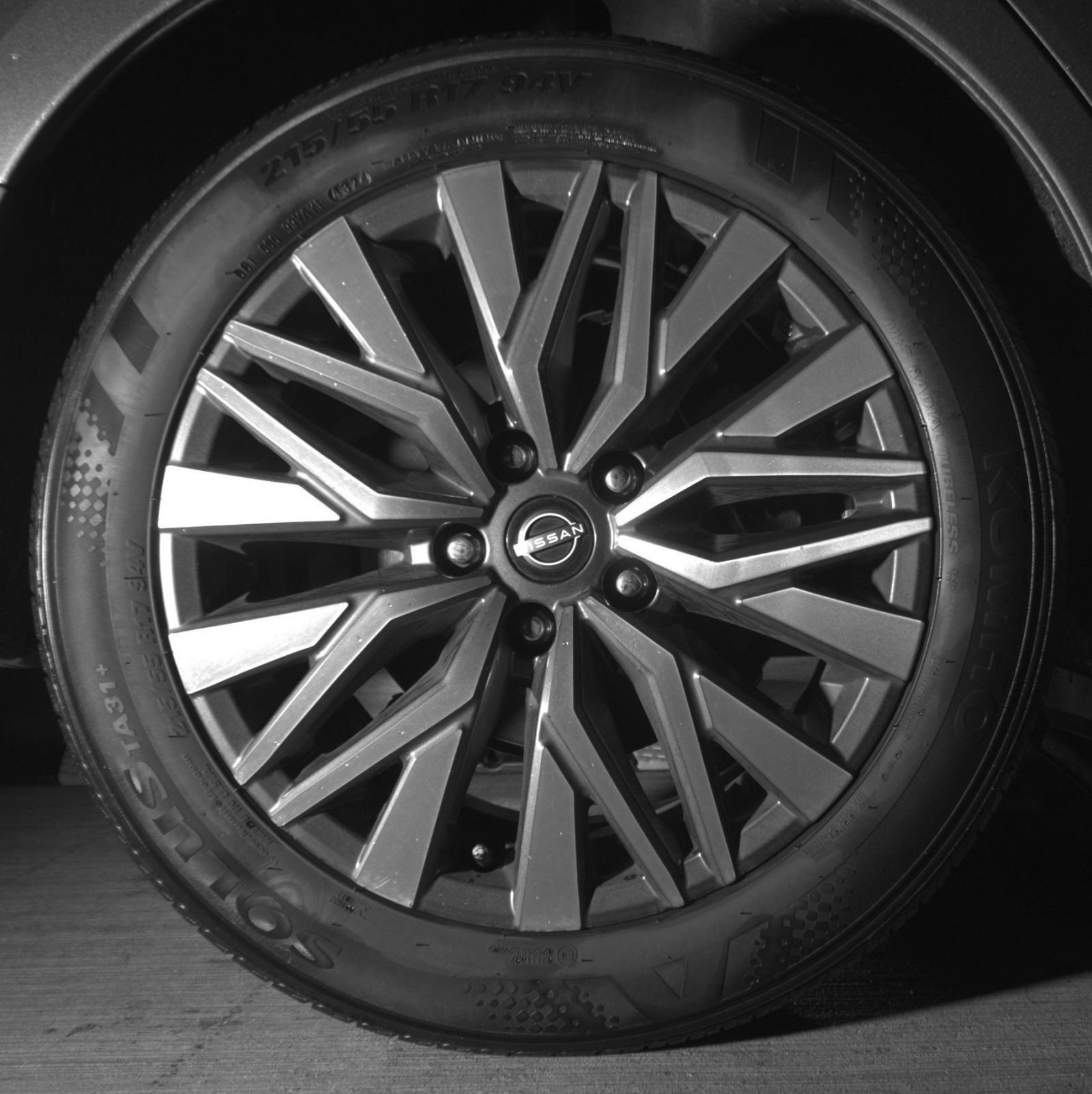 Used 2025 Nissan Altima 2.5 SV FWD image 24