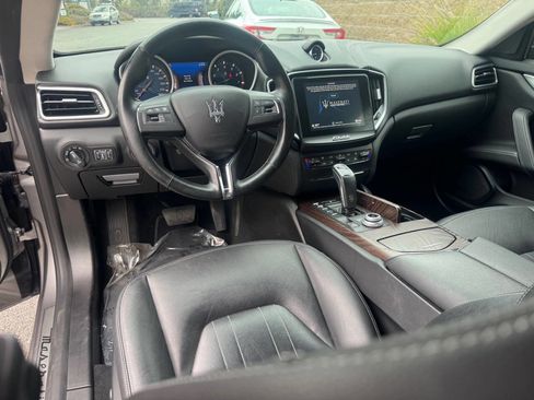 Used 2019 Maserati Ghibli S RWD image 18