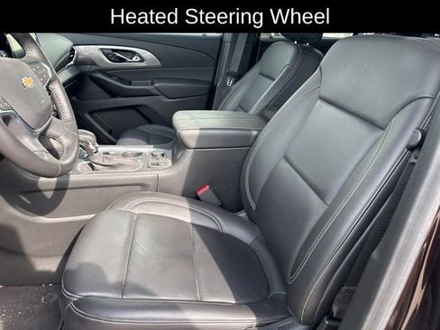 Certified 2022 Chevrolet Traverse LT w/ LT Premium Package FWD image 12