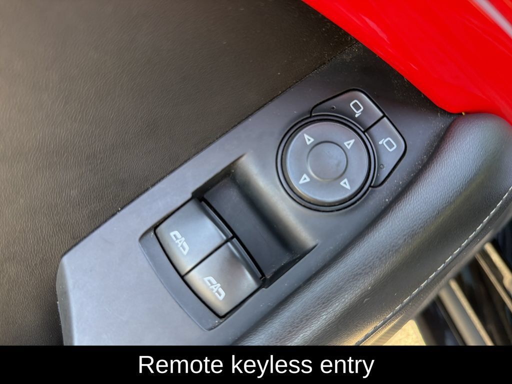 Used 2020 Chevrolet Camaro SS RWD image 13