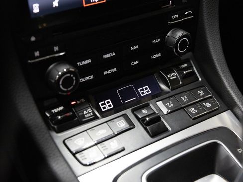 Used 2019 Porsche 718 Cayman S image 40