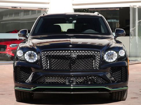 Used 2025 Bentley Bentayga AWD/4WD image 11