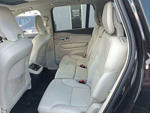 Certified 2023 Volvo XC90 B5 Plus w/ Protection Package Premier image 10