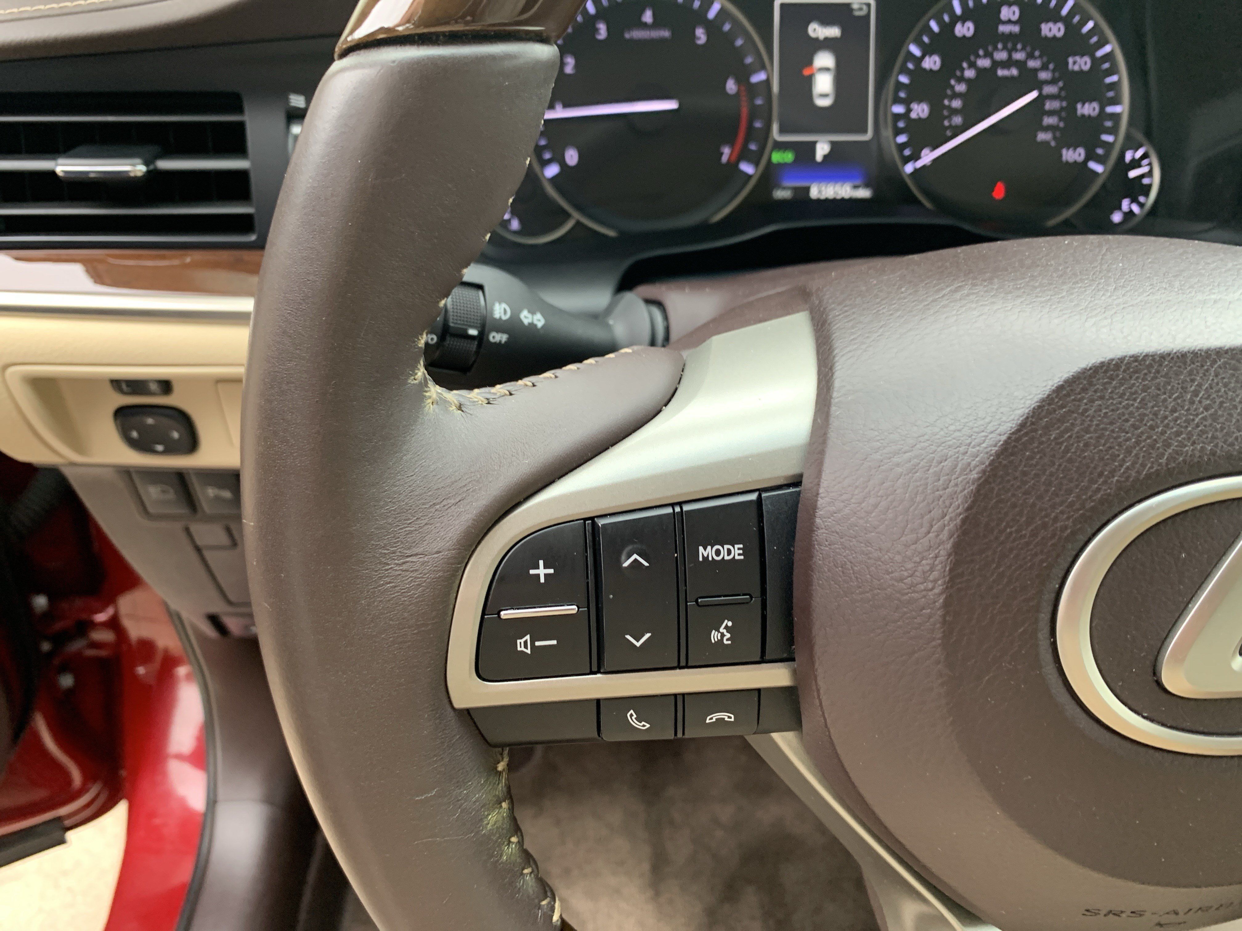 Used 2017 Lexus ES 350 w/ Luxury Package FWD image 19