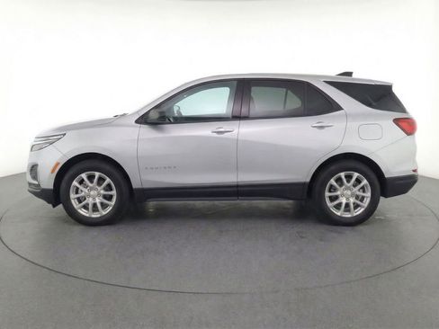 Used 2022 Chevrolet Equinox LS AWD/4WD image 7
