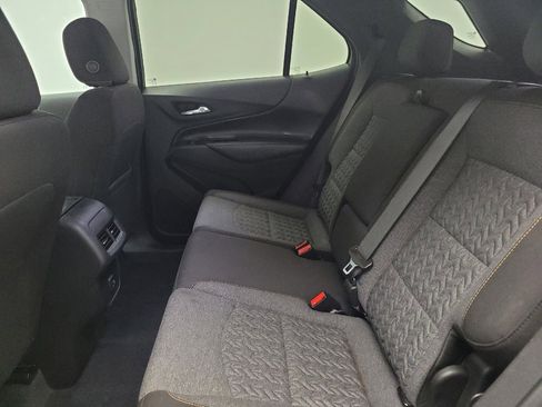 Used 2023 Chevrolet Equinox LT FWD image 18