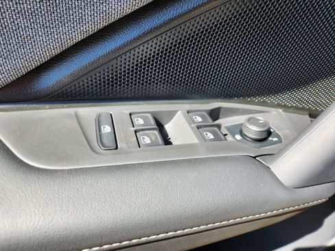 New 2025 Volkswagen Tiguan S image 15