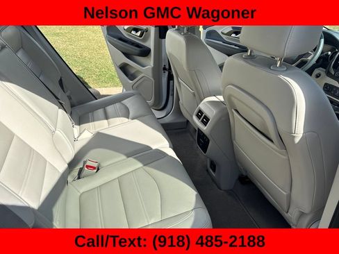Used 2023 GMC Terrain Denali w/ Denali Premium Package AWD/4WD image 17