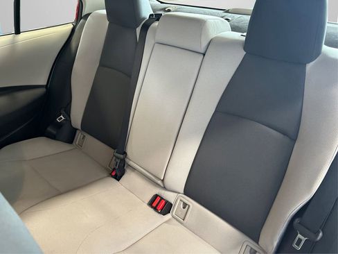 Used 2021 Toyota Corolla LE image 17