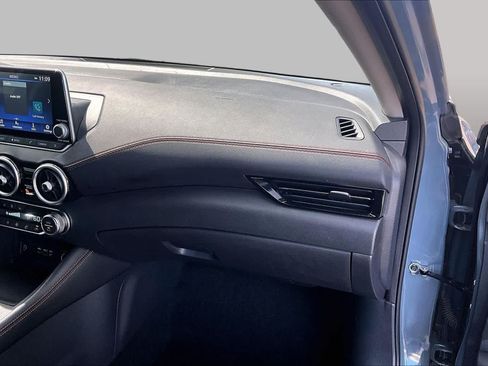 Used 2024 Nissan Sentra SR w/ SR Premium Package FWD image 19
