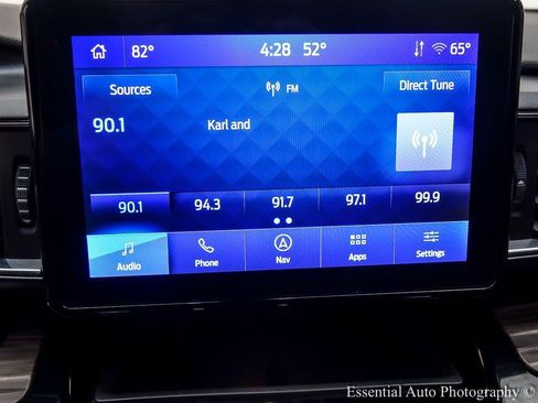 Used 2023 Ford Explorer Limited w/ Equipment Group 301A image 16