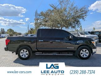 Used 2017 Nissan Titan SV video 2