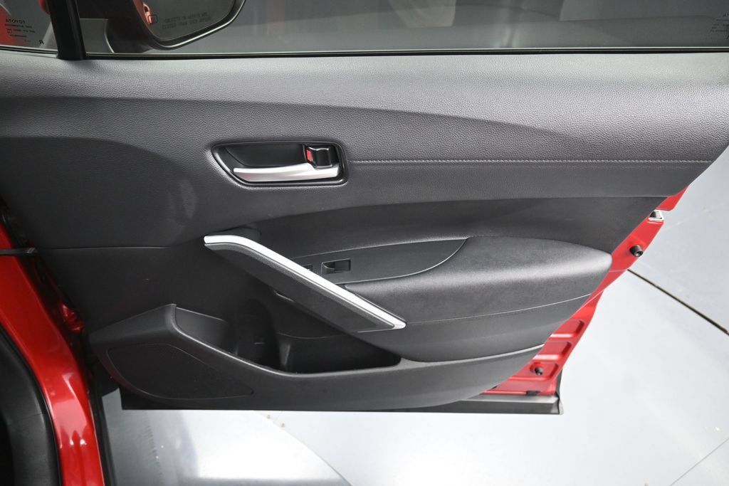 Used 2023 Toyota Corolla Cross XLE w/ Convenience Package FWD image 35